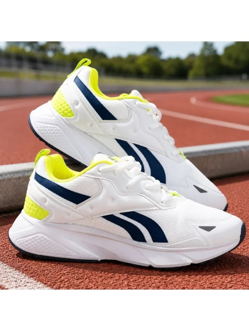 Reebok Hexalite Legacy Shoes Men’s Size 11.5 White Black Solar Yellow - NEW